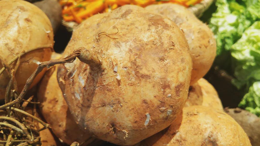 杩滅湅鍍忚嫻鏋滅殑姘存灉,杩滅湅鍍忚嫻鏋滀絾鏄緢澶х殑姘存灉