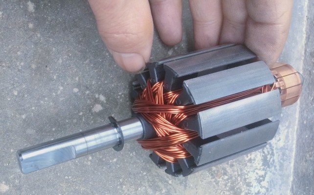 12v电瓶可带多少瓦的抽油泵,电动抽油泵12v怎么连接电瓶