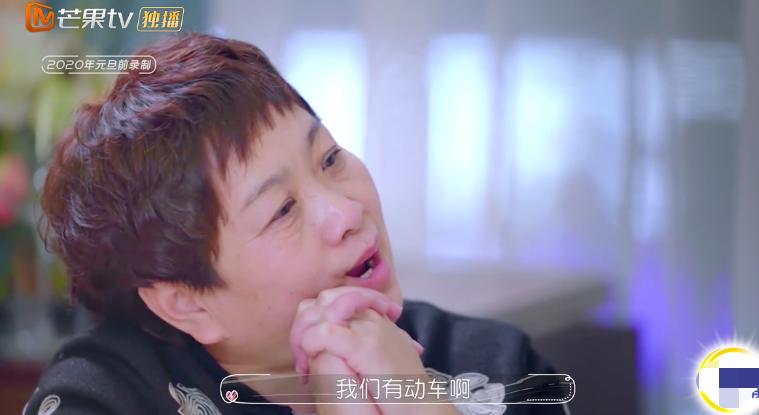 回顾何雯娜的成长经历,现在的何雯娜