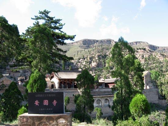 吕梁离石安国寺的历史,离石安国寺的历史