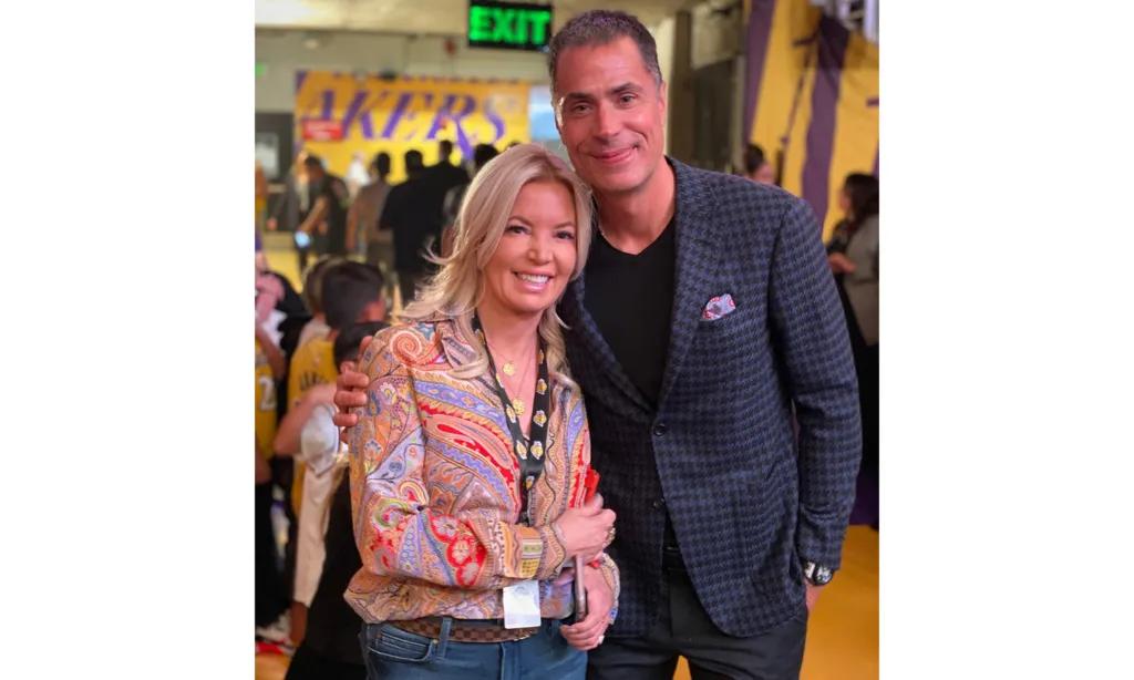 长文：走进湖人掌门人珍妮巴斯