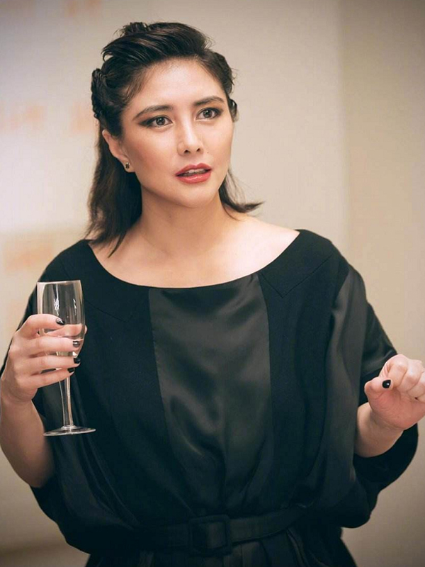 赌王叛逆女儿完整版,赌王的叛逆女儿