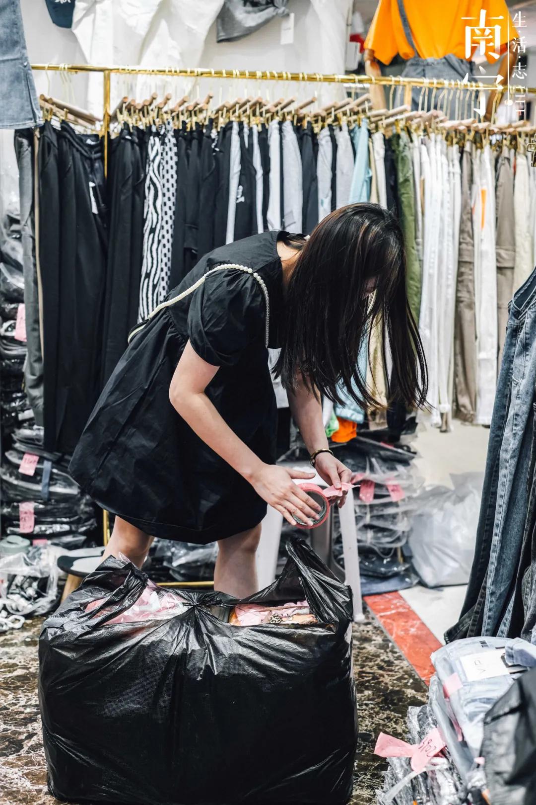 曾创出上亿流水，一个档口就能买宝马730，南宁这地方如今已没落