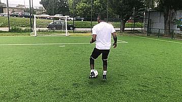 五人制足球超实用技巧,足球过人实用技巧1对多