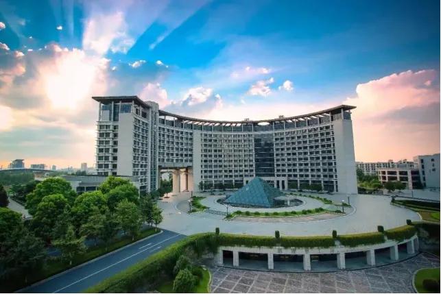 浙江工业大学和浙江大学合并了吗,浙江工商大学会与浙江大学合并吗