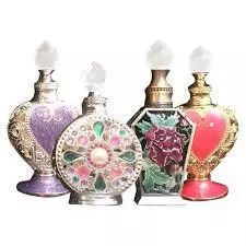 迪拜机场弥漫的香水叫什么名,迪拜香水哪里买最好