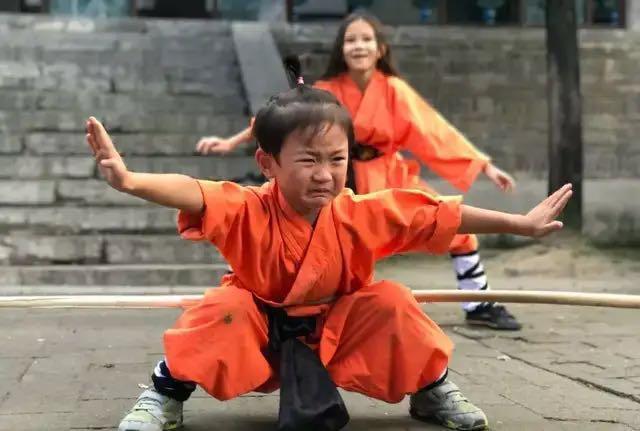 乐嘉被问为何离开非诚勿扰,乐嘉怎么离开非诚勿扰了