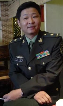 三德子带领乡亲致富,三德子靠养鸡赚上亿