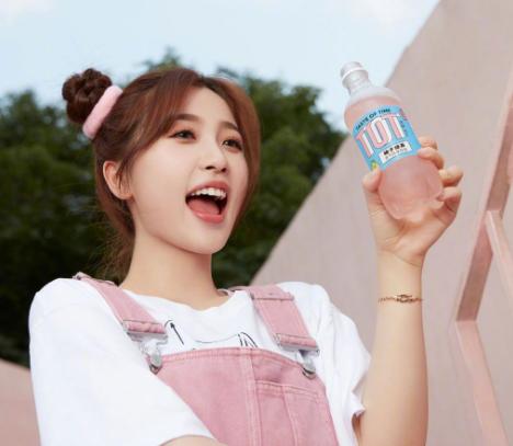 嘴唇长得好看的女人命好吗,女生嘴唇什么型好看