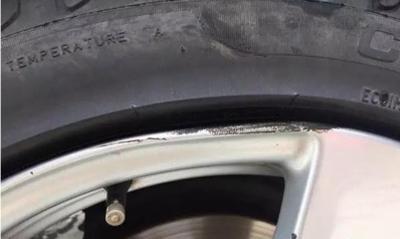 为什么我的车胎老被扎,车胎缺气怎么回事