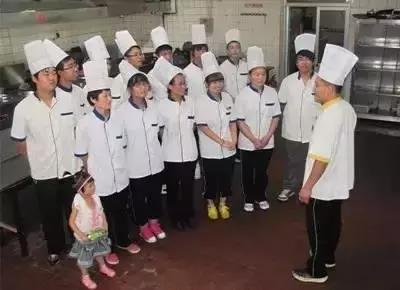 酒店厨师做菜的方法和技巧,酒店大厨手把手教学视频