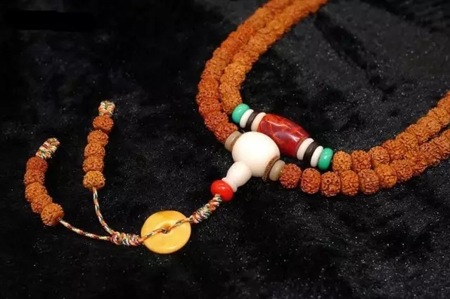 无绳结手串打结方法,文玩核桃手串绳结打法