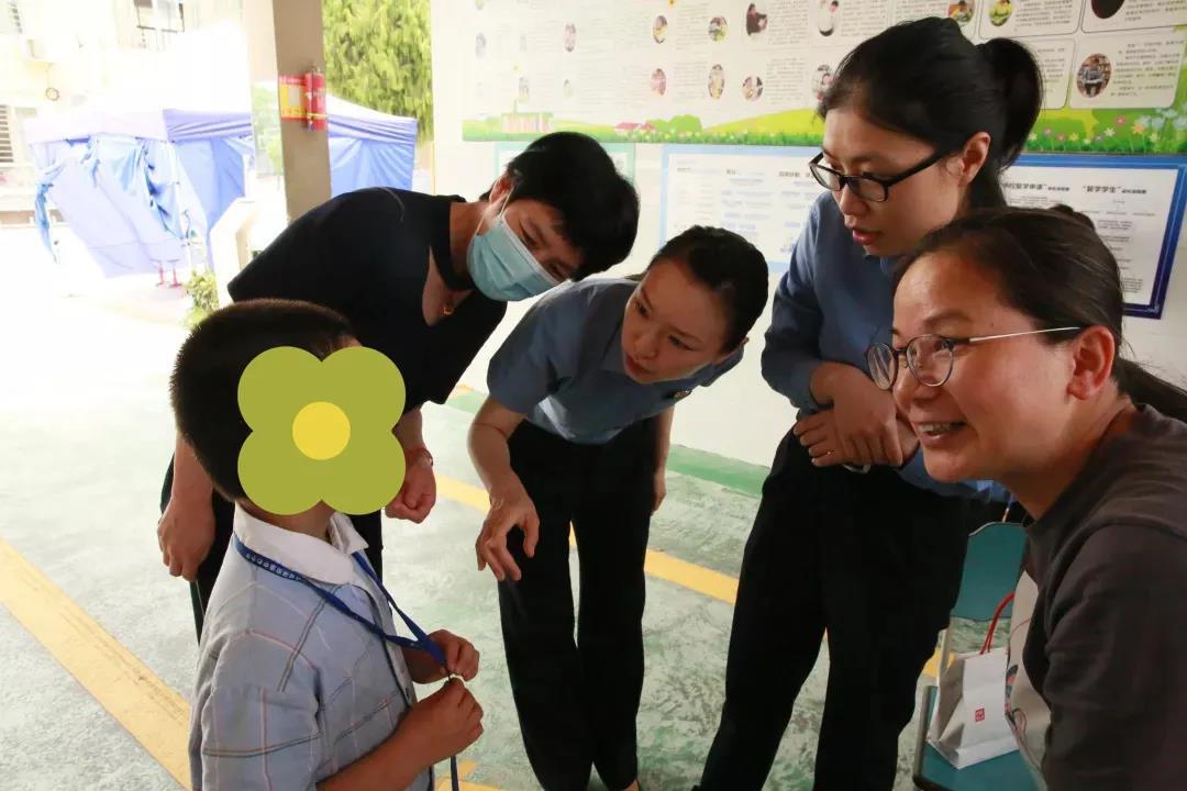 7岁孩子被养母割断手筋！但这并不是一个关于家暴的故事