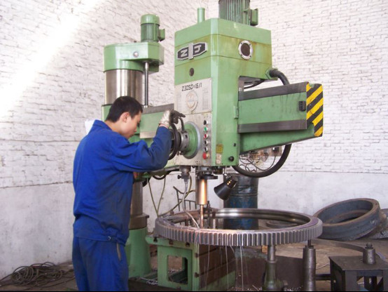 跟同行打交道要注意什么,摇臂钻床安全操作规程