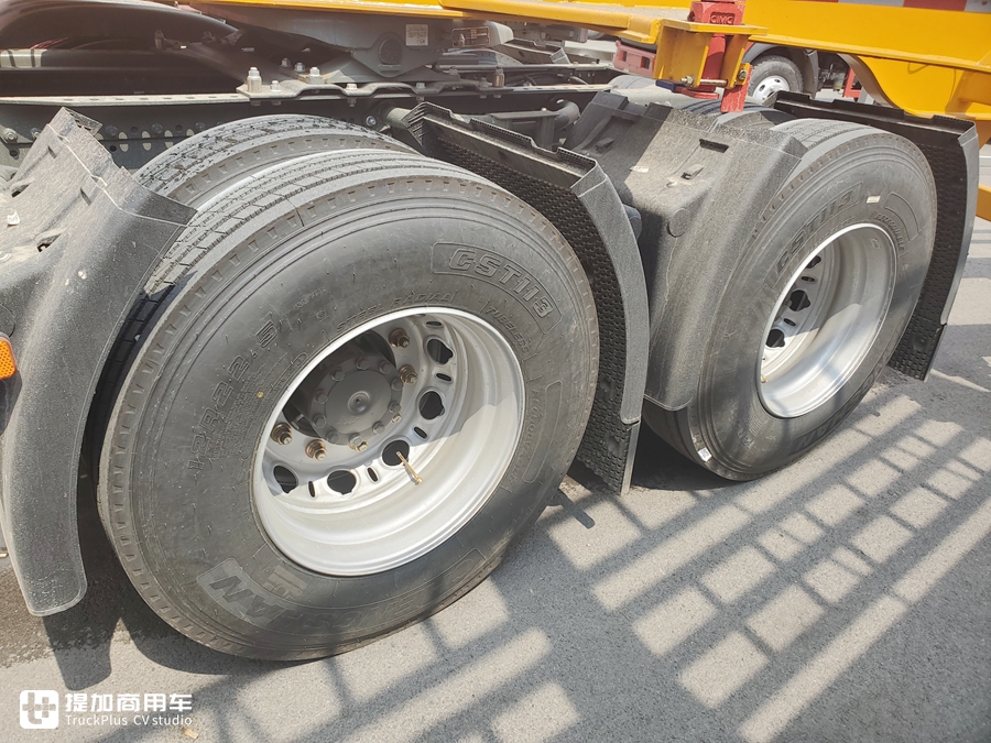 豪沃tx7最新版燃气车好吗,重汽豪沃tx7原车屏安装倒车影像