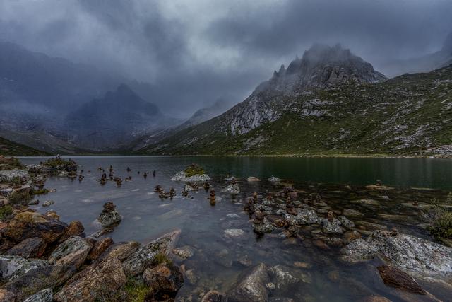 我不是小*藏西**,我是大甘南