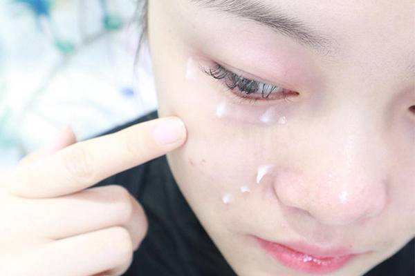 120秒快速紧致抚平眼袋眼霜,抚平眼周细纹精雕眼霜