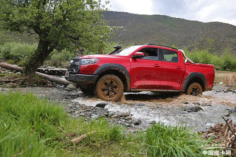 牧马人爆改顶级越野车,比牧马人霸气十倍的越野车