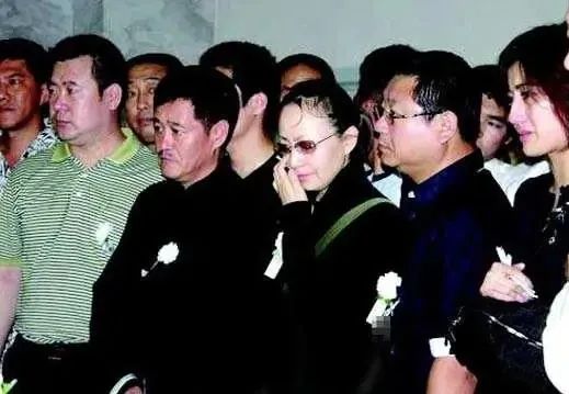 何庆魁与高秀敏、张艳茹的爱恨情仇：14年悲欢离合，孰是孰非？