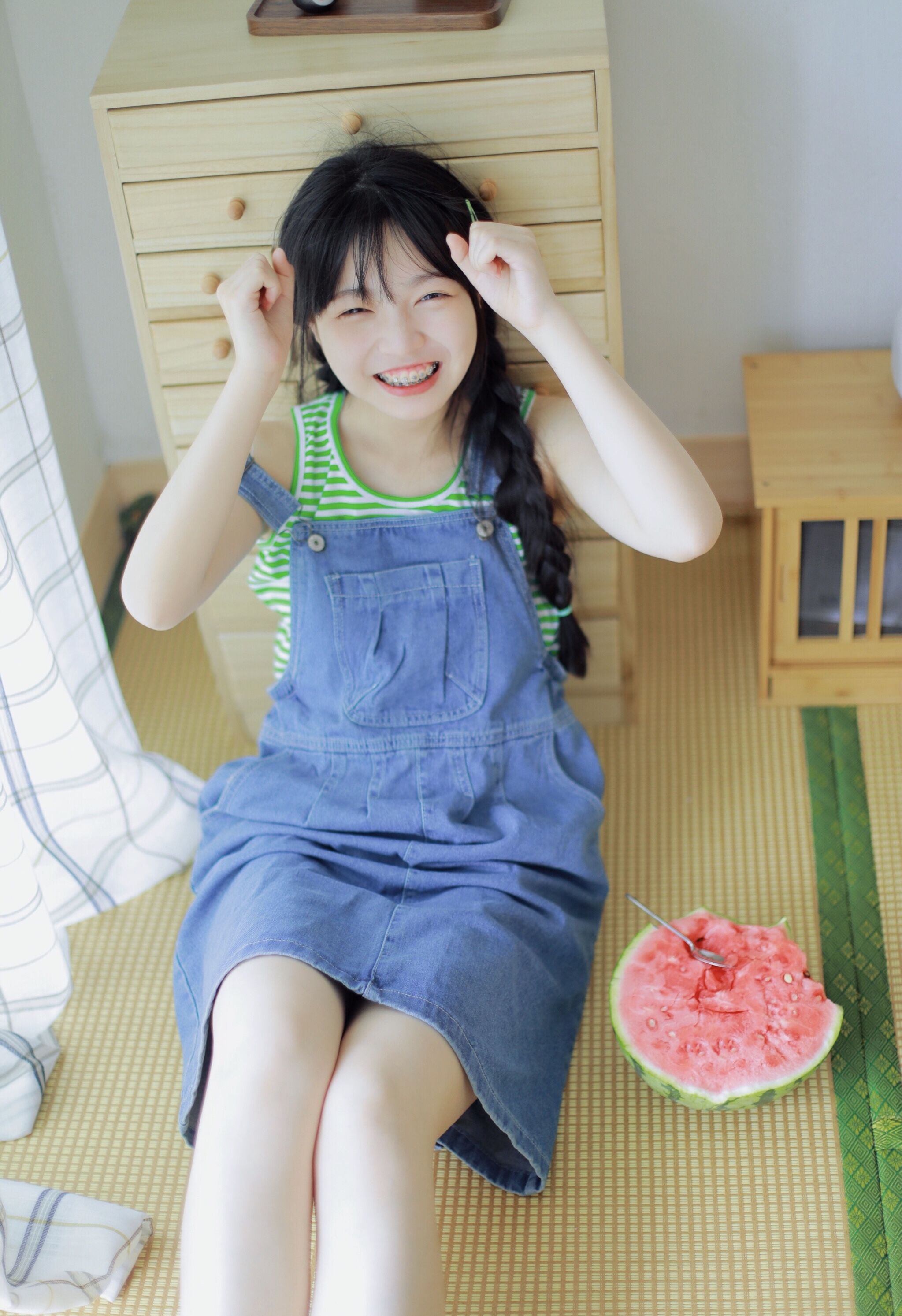 甜美少女丨今天有你，西瓜都变得特别甜