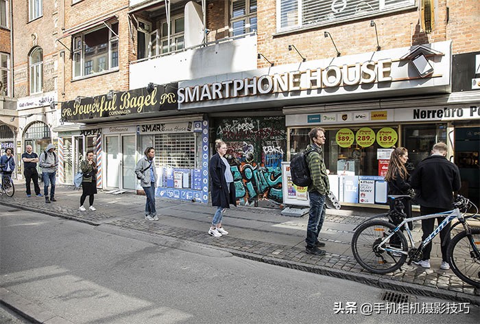 手机上面的长焦镜头是定焦吗,手机外挂长焦镜头真的有效果吗