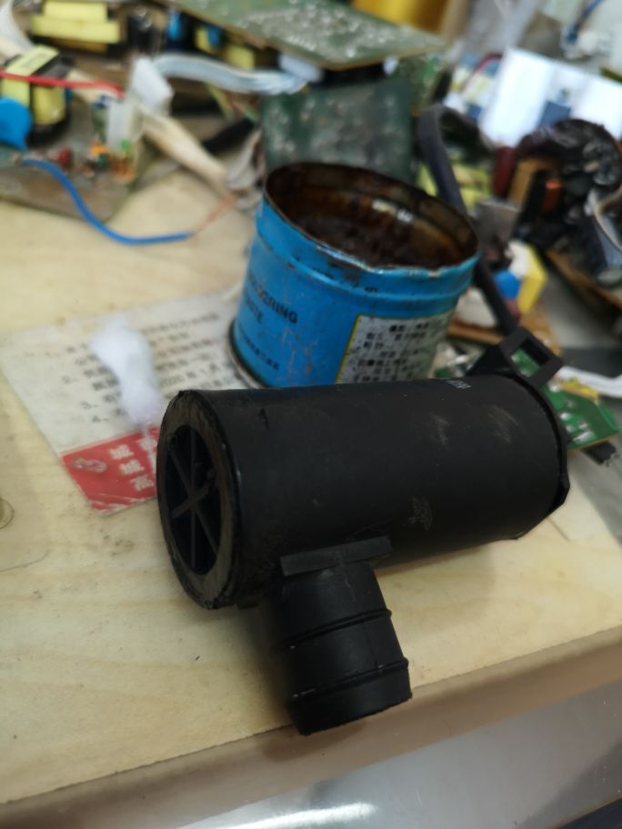 东风小康k02喷水壶电机卡死不转，继续维修