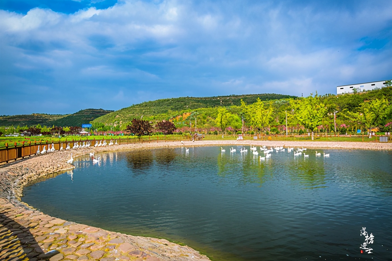 邢台沙河红石沟景区,邢台红石谷风景区在哪里