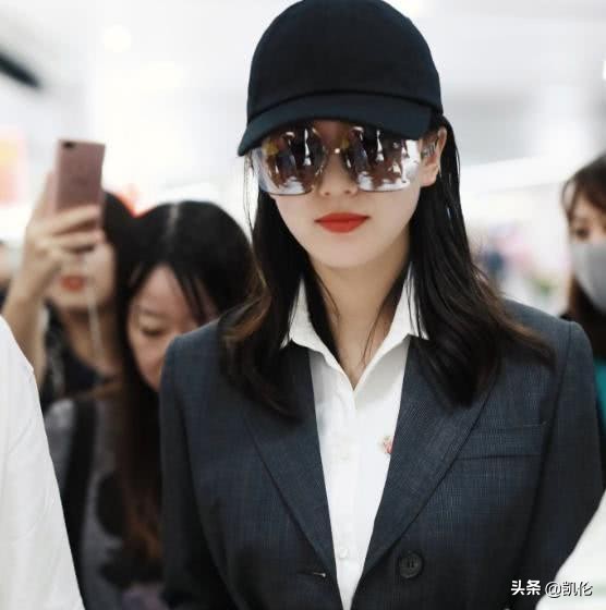 刘诗诗和赵丽颖综艺,刘诗诗赵丽颖一字粗平眉走天下