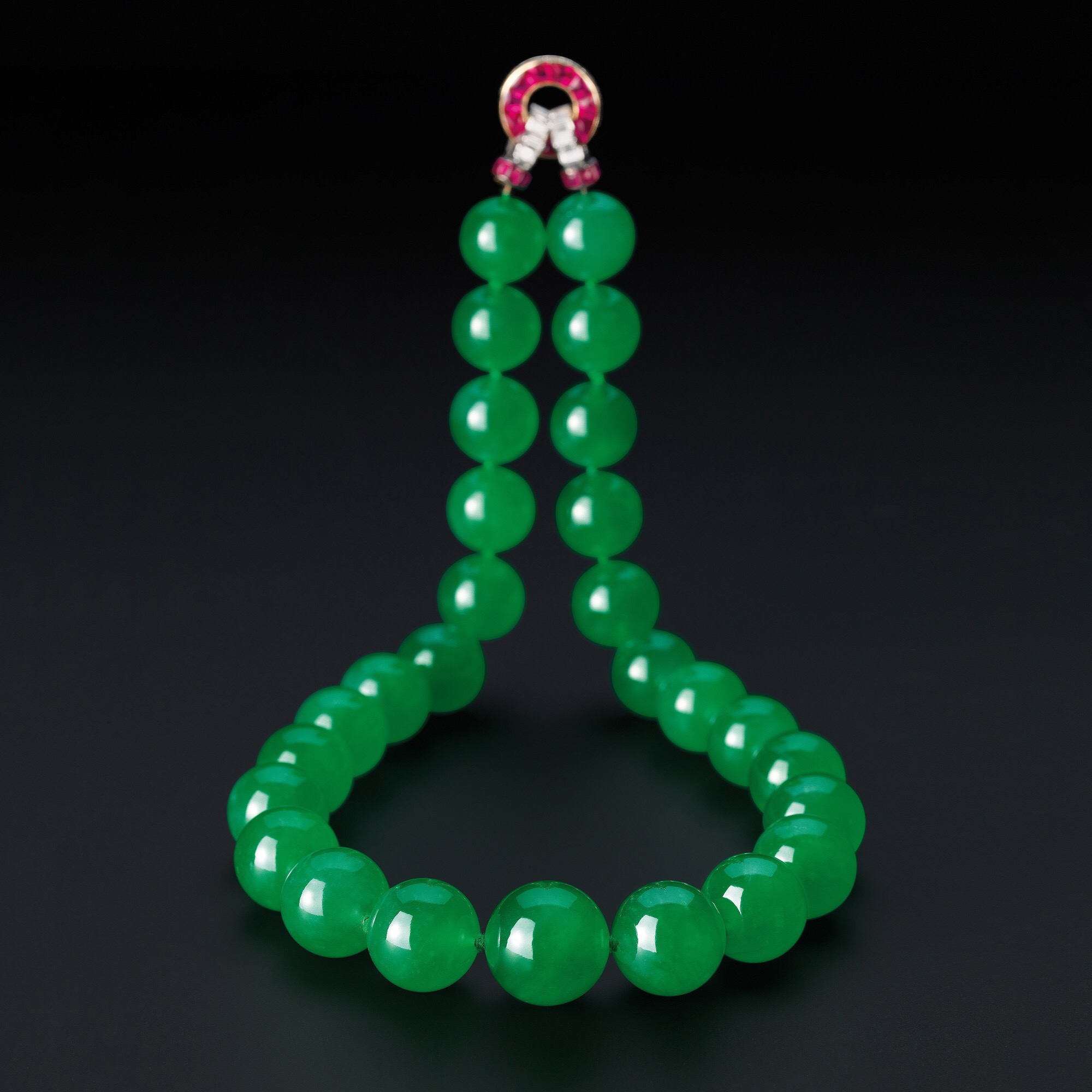 公爵夫人项链图片,温莎公爵夫人蓝玉髓项链