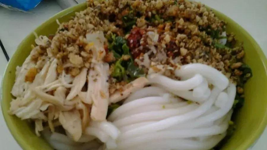 云南米线前十,舌尖上的云南过手米线