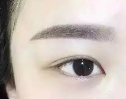做了美瞳线眼睛变红了,美瞳线怎样做才好看视频