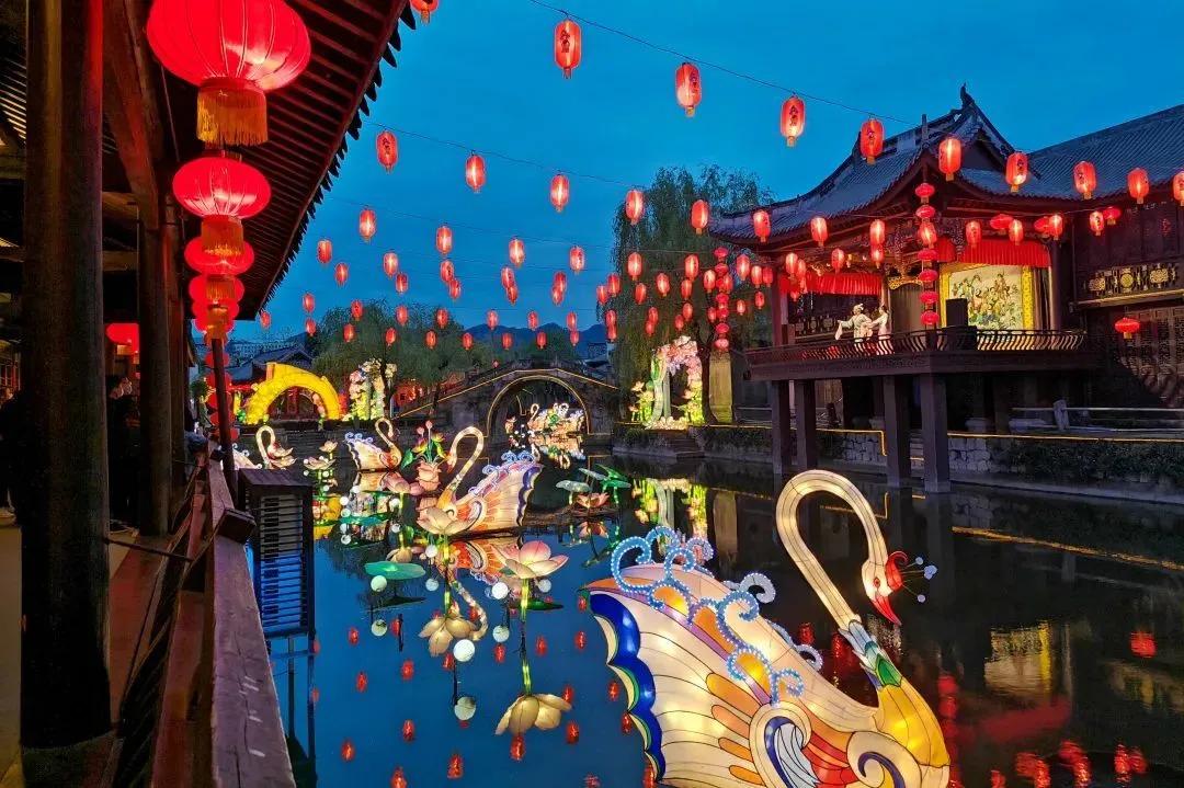 欢乐谷、方特、恐龙园盛装回归!各大乐园特色活动大盘点!