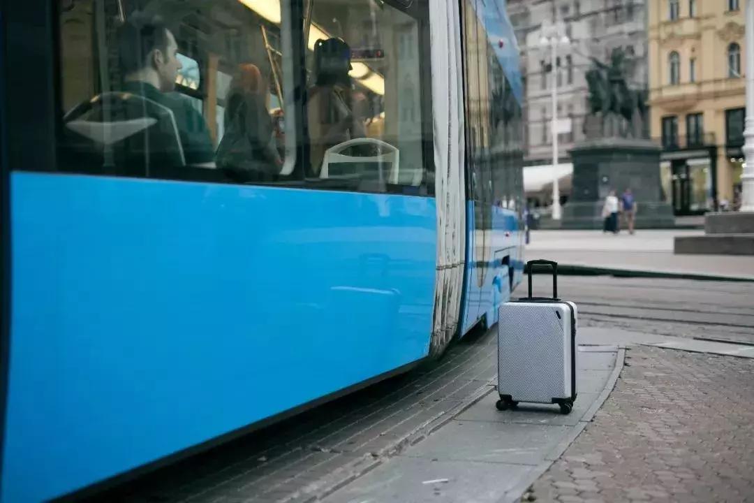 机场行李箱丢失能找回来吗,行李箱丢了怎么处理长途客车