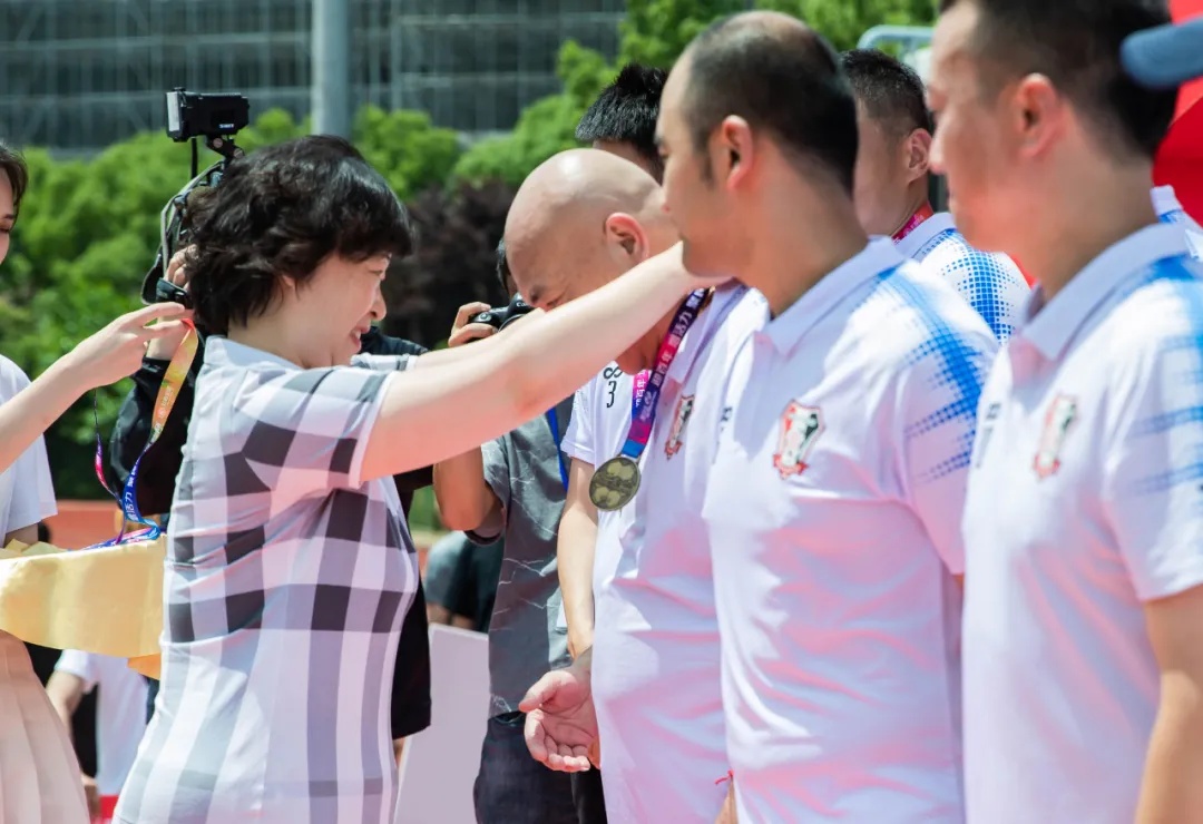 128场比赛，450粒进球！首届“漕开发•虹梅创新杯”企业足球邀请赛圆满闭幕！