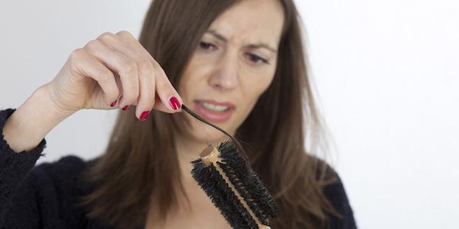 怎样挑选适合自己的洗发水,在洗发水专卖店挑选洗发水