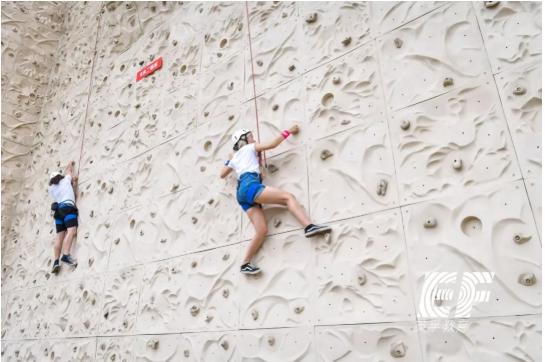 这家公司又又又又又搞Party啦