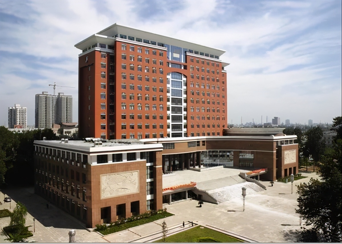 河北医科大学的位置,河北医科大学在当地的地位