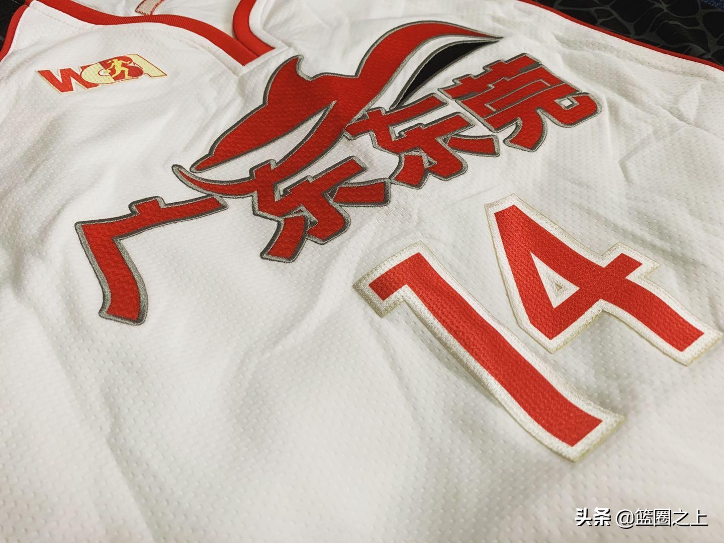 最好看的女篮球衣,最新女篮球衣设计