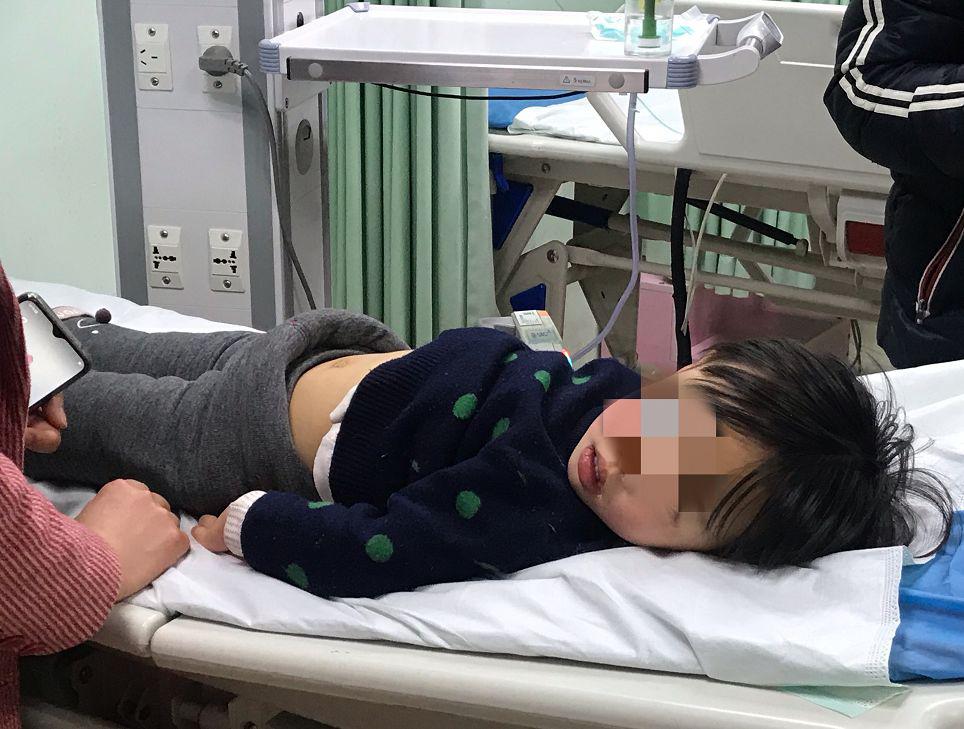 6岁小孩不小心吞了钉子怎么办,7岁儿童误吞铁珠子