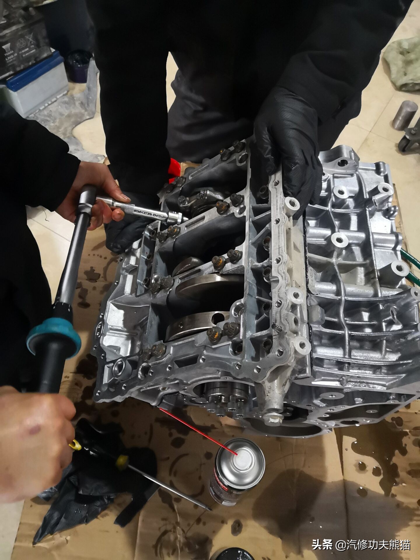 大众途锐急加速发动机故障灯点亮,大众新款途锐车子烧机油