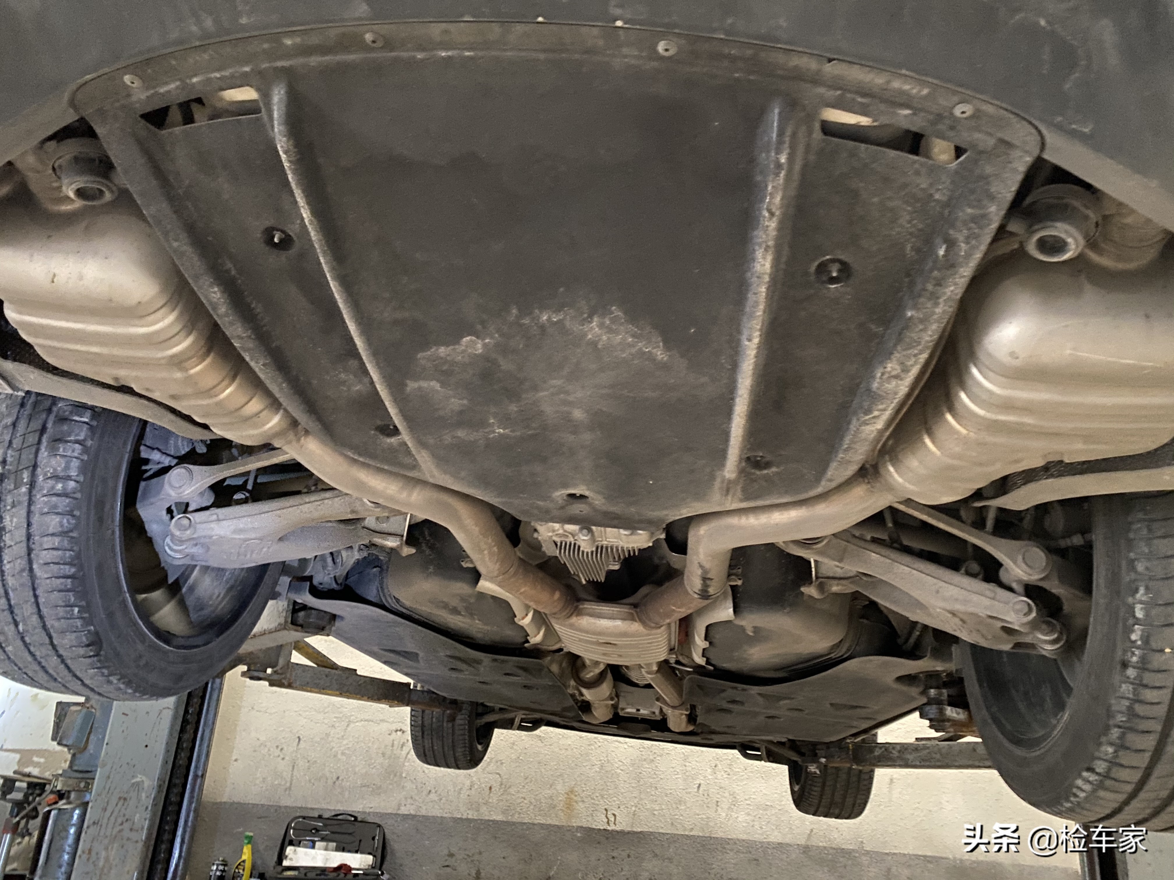 为什么这么多人买宾利飞驰,为什么会有人买二手豪华车