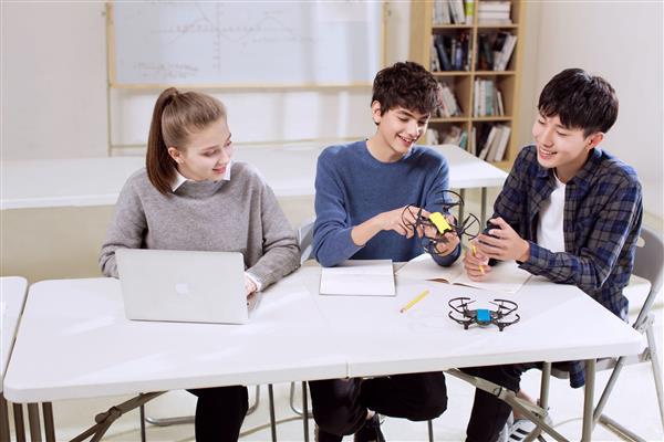 10岁男孩疑似猥亵小女孩，性教育，父母必须重视的事