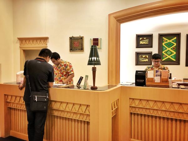 这家酒店有全台唯一「乌龙院主题房」,还能在馆内开赛车