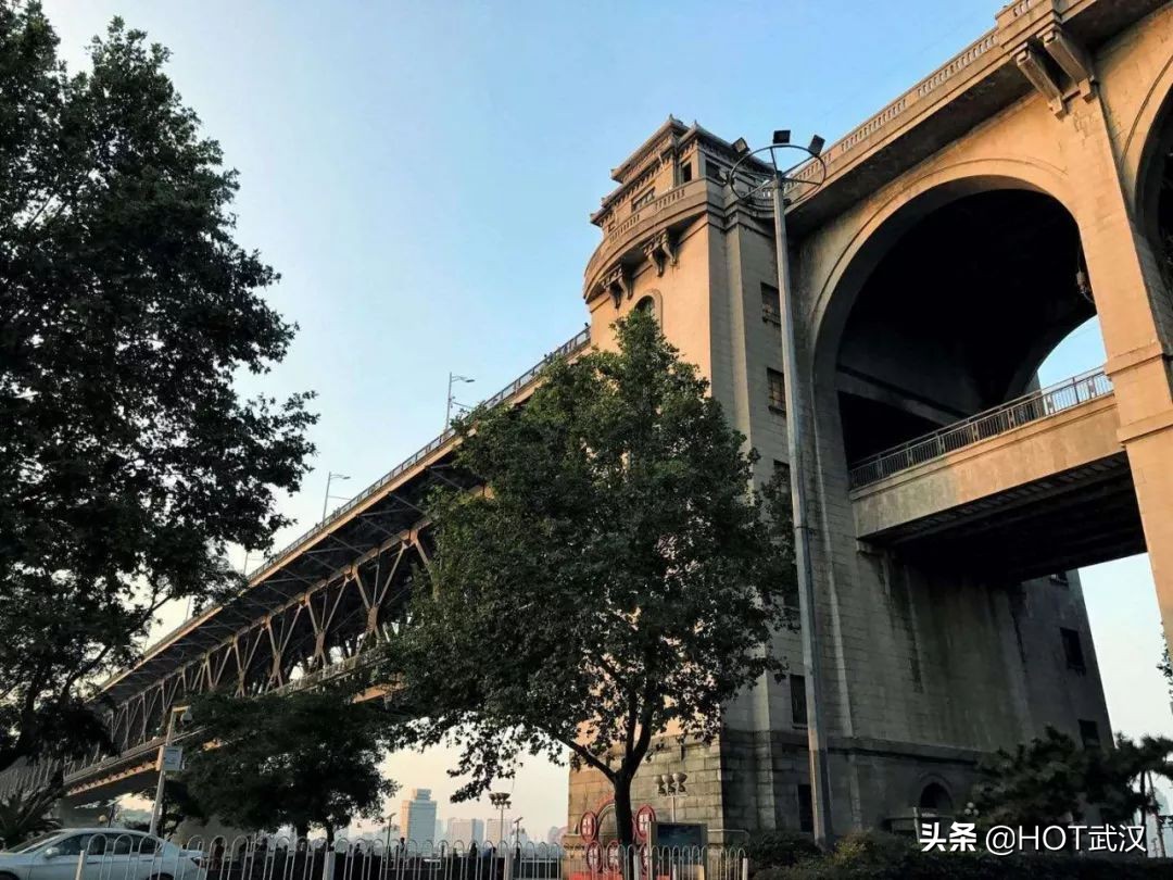 看哭了！疫情结束最想干嘛？69个武汉人这样回答