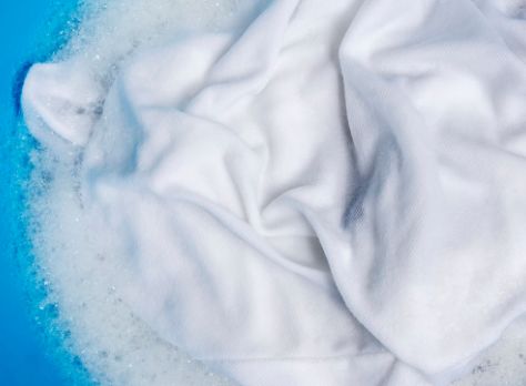 衣服上的水彩笔印怎么去除,衣服上水彩笔的颜色怎么洗掉