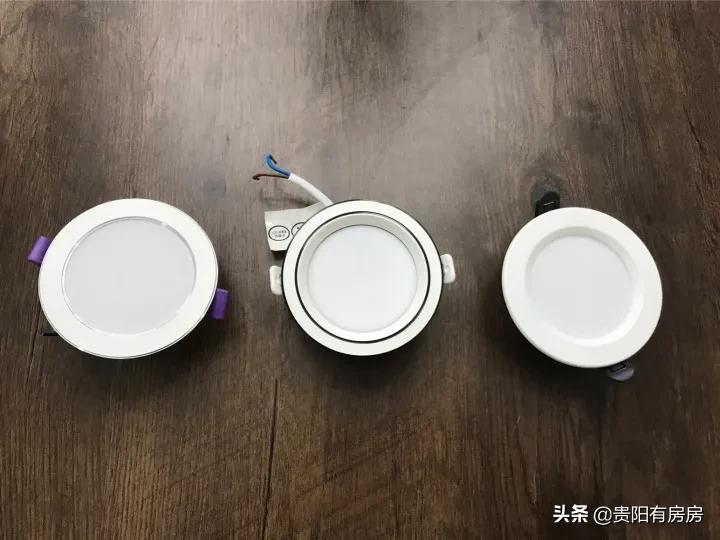 家里装修射灯好还是筒灯好,家装如何选择筒灯和射灯