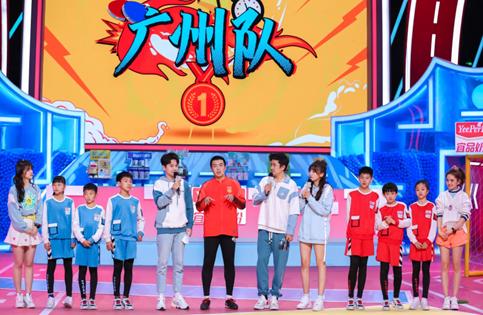 足球新招式,足球前卫踢法