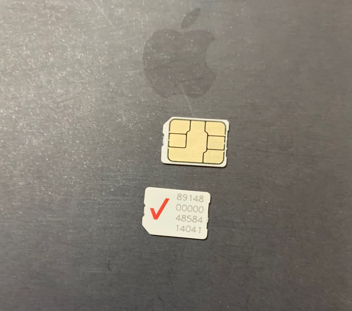 iphone国行和v版哪个好,iphonev售价