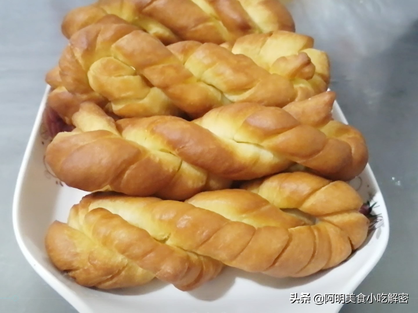 软麻花的做法和配方的全过程,软麻花做法和配方视频