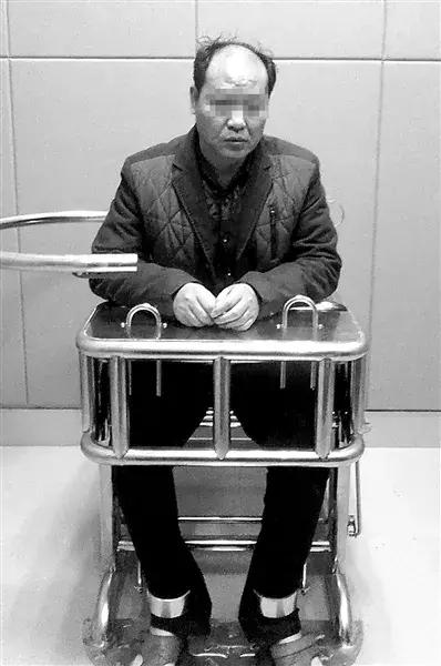 众人拾柴火焰高振奋人心,众人拾柴火焰高勠力同心